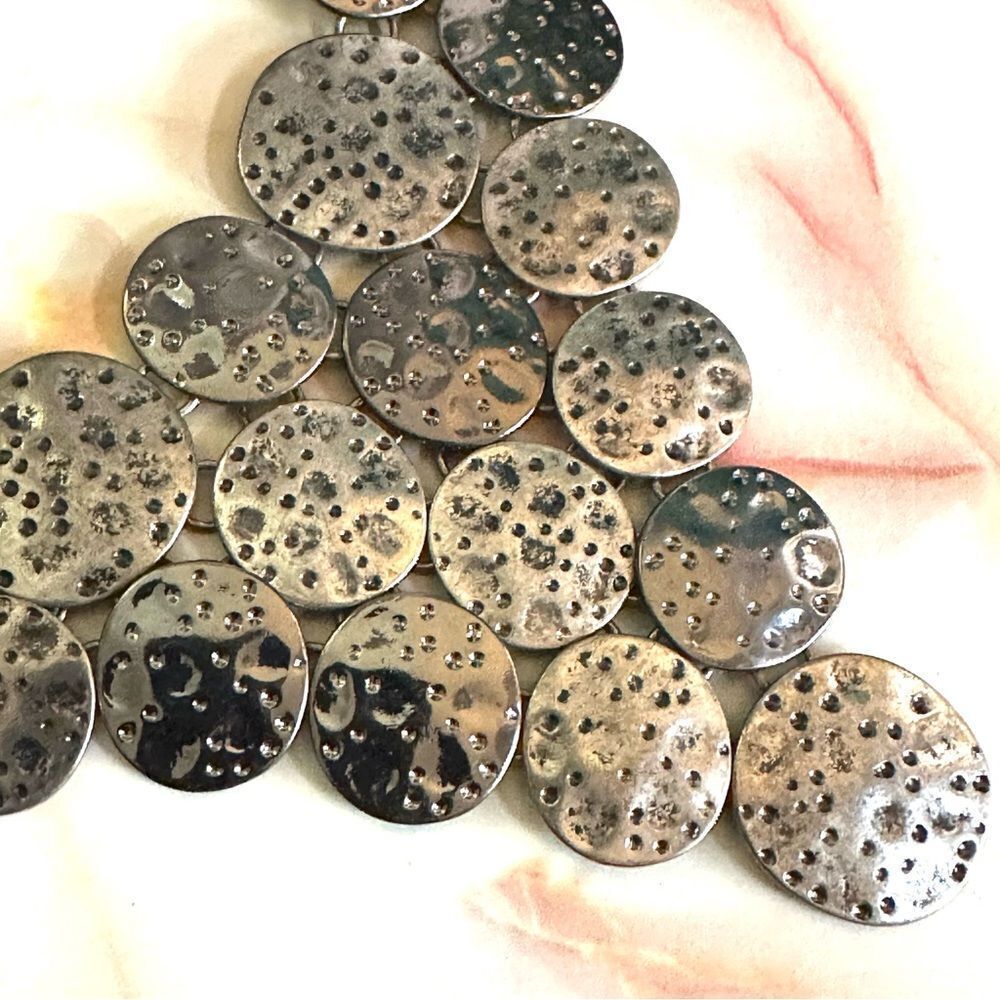 Silver tone statement necklace - Picture 5 of 11